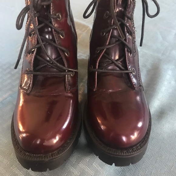 Cathy Jean Doc Martin style maroon color boots. - Picture 2 of 5